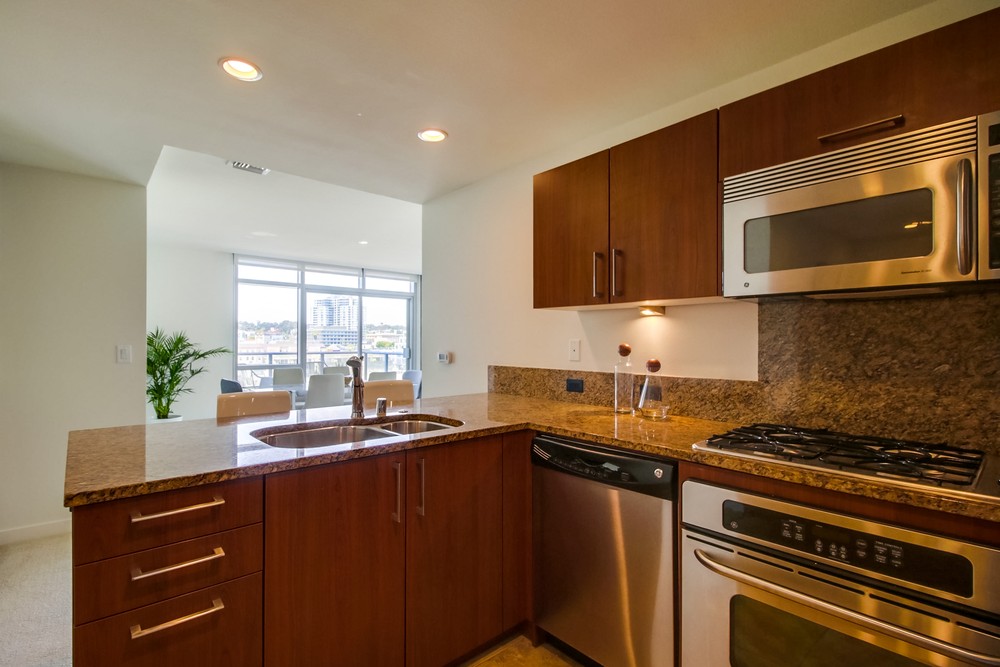Virtual tour photo 27 of 45 for 800 The Mark Ln #805
