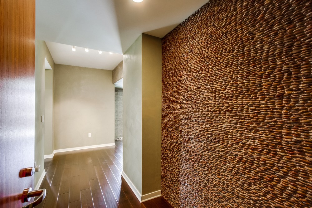 Virtual tour photo 3 of 53 for 800 The Mark Ln UNIT 607