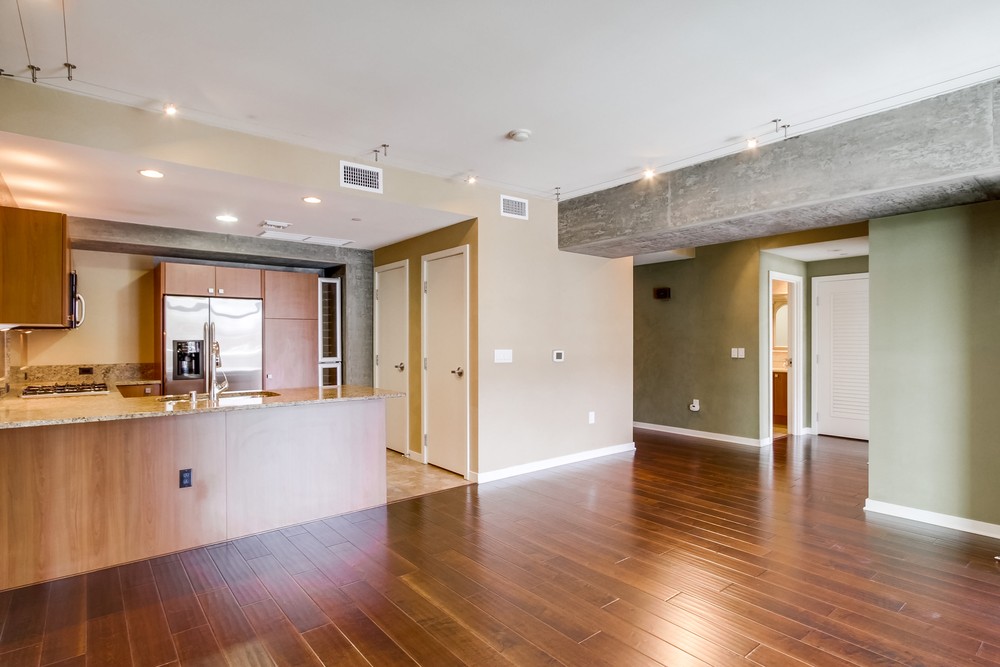 Virtual tour photo 6 of 53 for 800 The Mark Ln UNIT 607