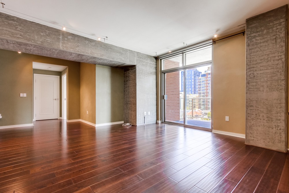 Virtual tour photo 9 of 53 for 800 The Mark Ln UNIT 607