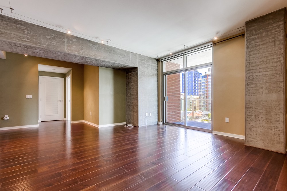 Virtual tour photo 10 of 53 for 800 The Mark Ln UNIT 607