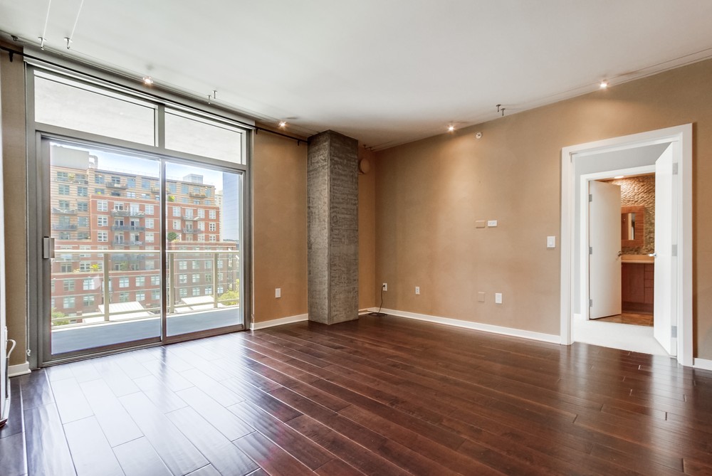 Virtual tour photo 13 of 53 for 800 The Mark Ln UNIT 607