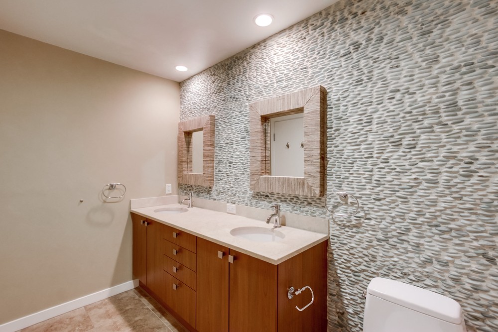 Virtual tour photo 31 of 53 for 800 The Mark Ln UNIT 607