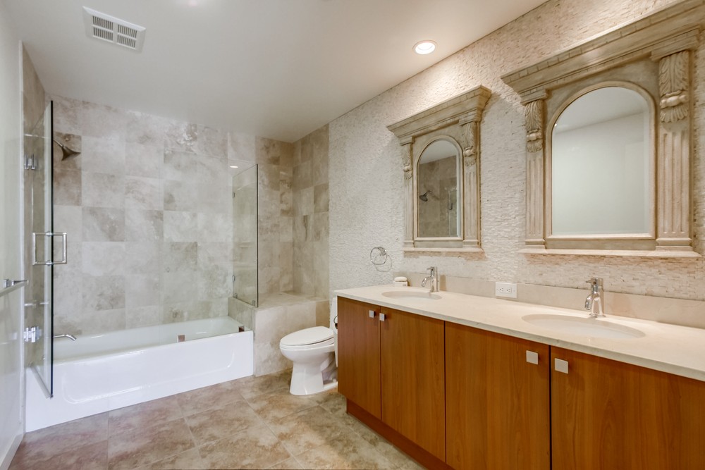 Virtual tour photo 45 of 53 for 800 The Mark Ln UNIT 607