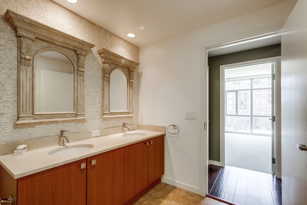 Virtual tour photo 46 of 53 for 800 The Mark Ln UNIT 607