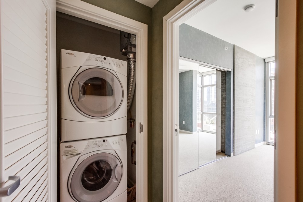 Virtual tour photo 47 of 53 for 800 The Mark Ln UNIT 607