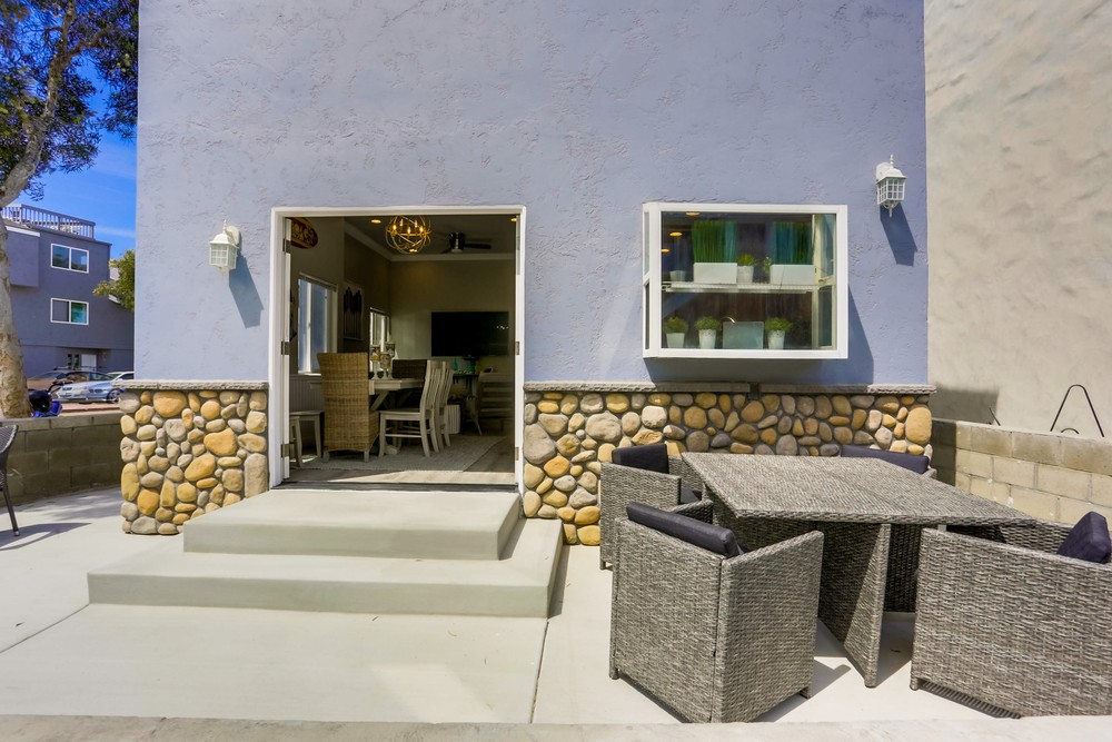 Virtual tour photo 5 of 62 for 800 Venice Ct