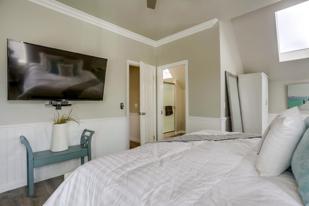 Virtual tour photo 28 of 62 for 800 Venice Ct