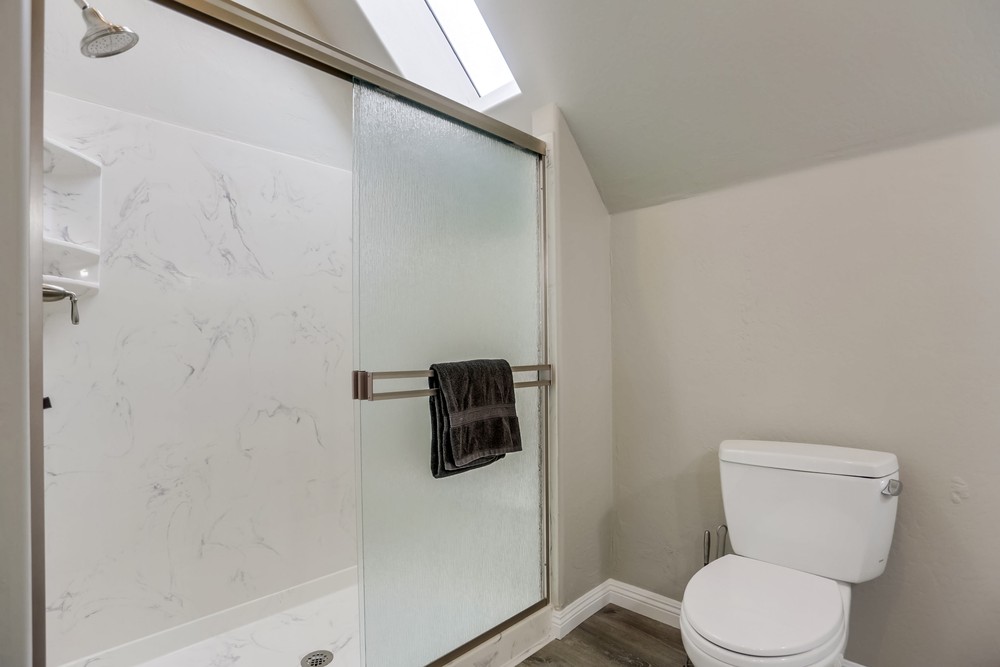 Virtual tour photo 30 of 62 for 800 Venice Ct