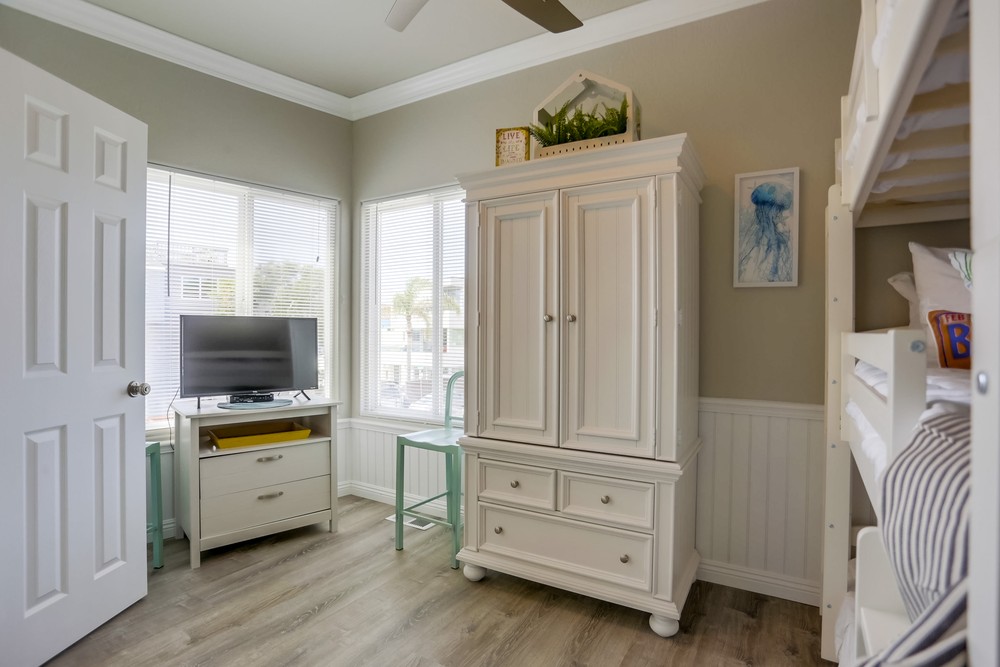 Virtual tour photo 31 of 62 for 800 Venice Ct