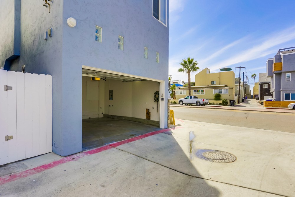 Virtual tour photo 49 of 62 for 800 Venice Ct
