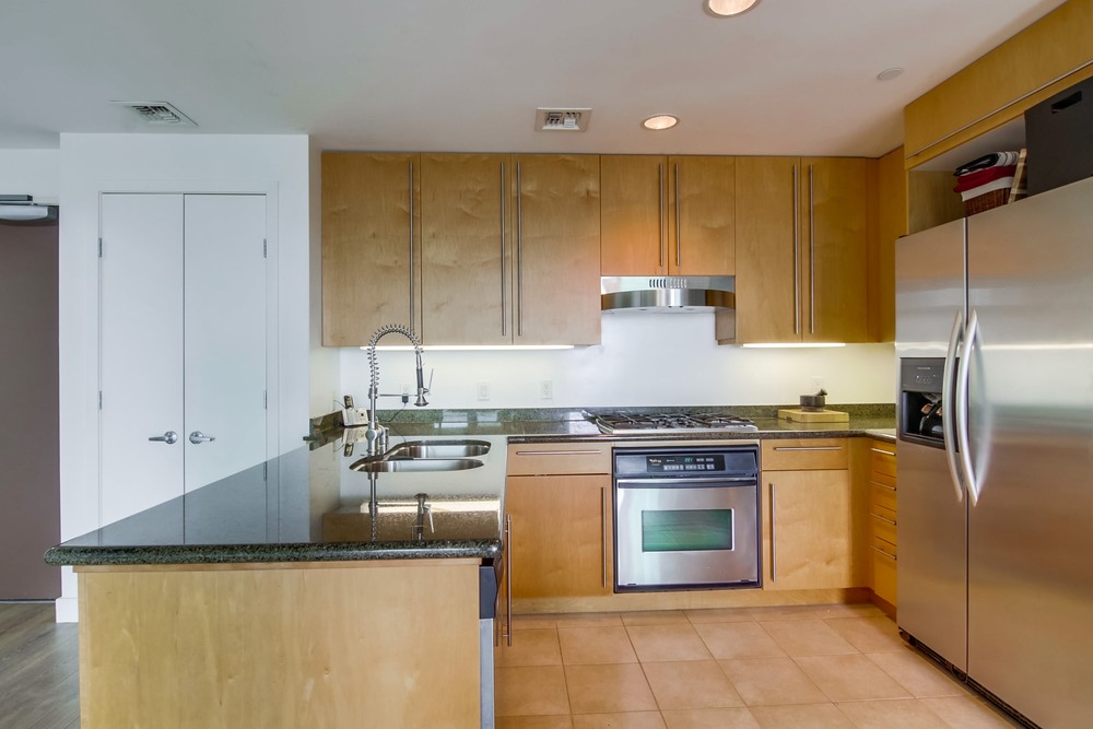Virtual tour photo 23 of 33 for 801 Ash St UNIT 1403