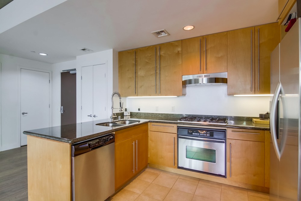Virtual tour photo 24 of 33 for 801 Ash St UNIT 1403