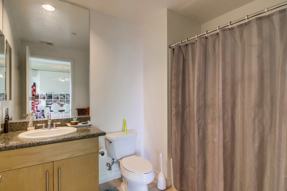 Virtual tour photo 26 of 33 for 801 Ash St UNIT 1403