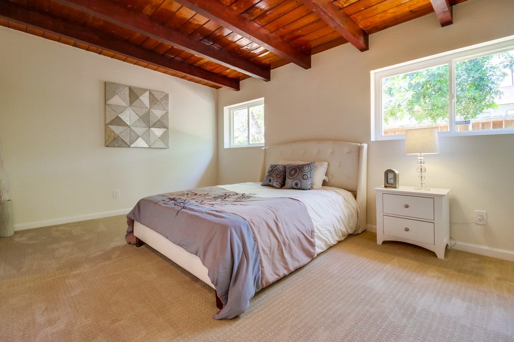 Virtual tour photo 21 of 45 for 801 Kelton Rd