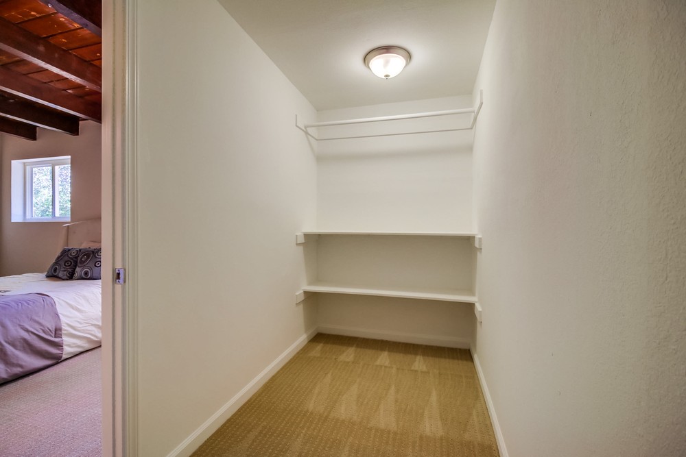 Virtual tour photo 25 of 45 for 801 Kelton Rd