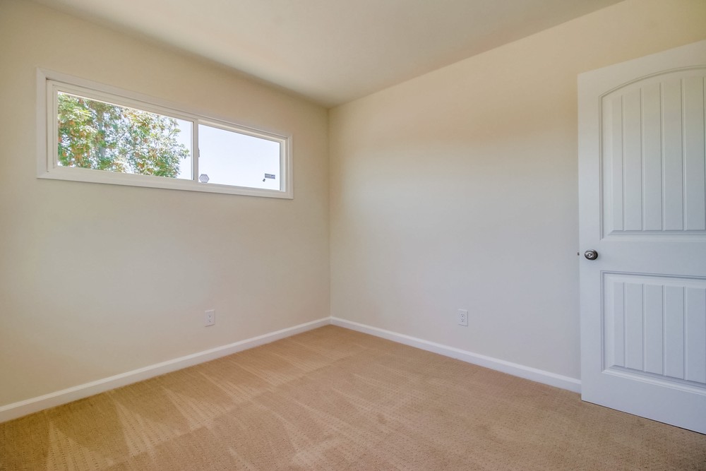 Virtual tour photo 27 of 45 for 801 Kelton Rd