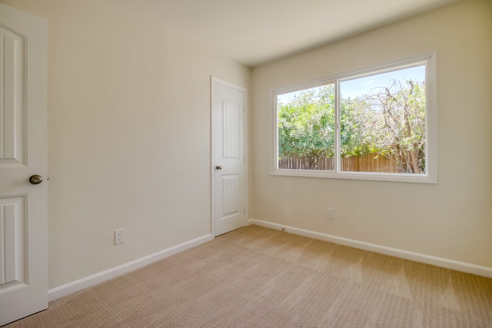 Virtual tour photo 31 of 45 for 801 Kelton Rd