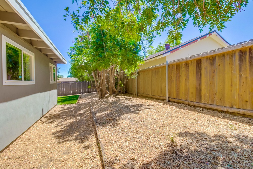 Virtual tour photo 42 of 45 for 801 Kelton Rd