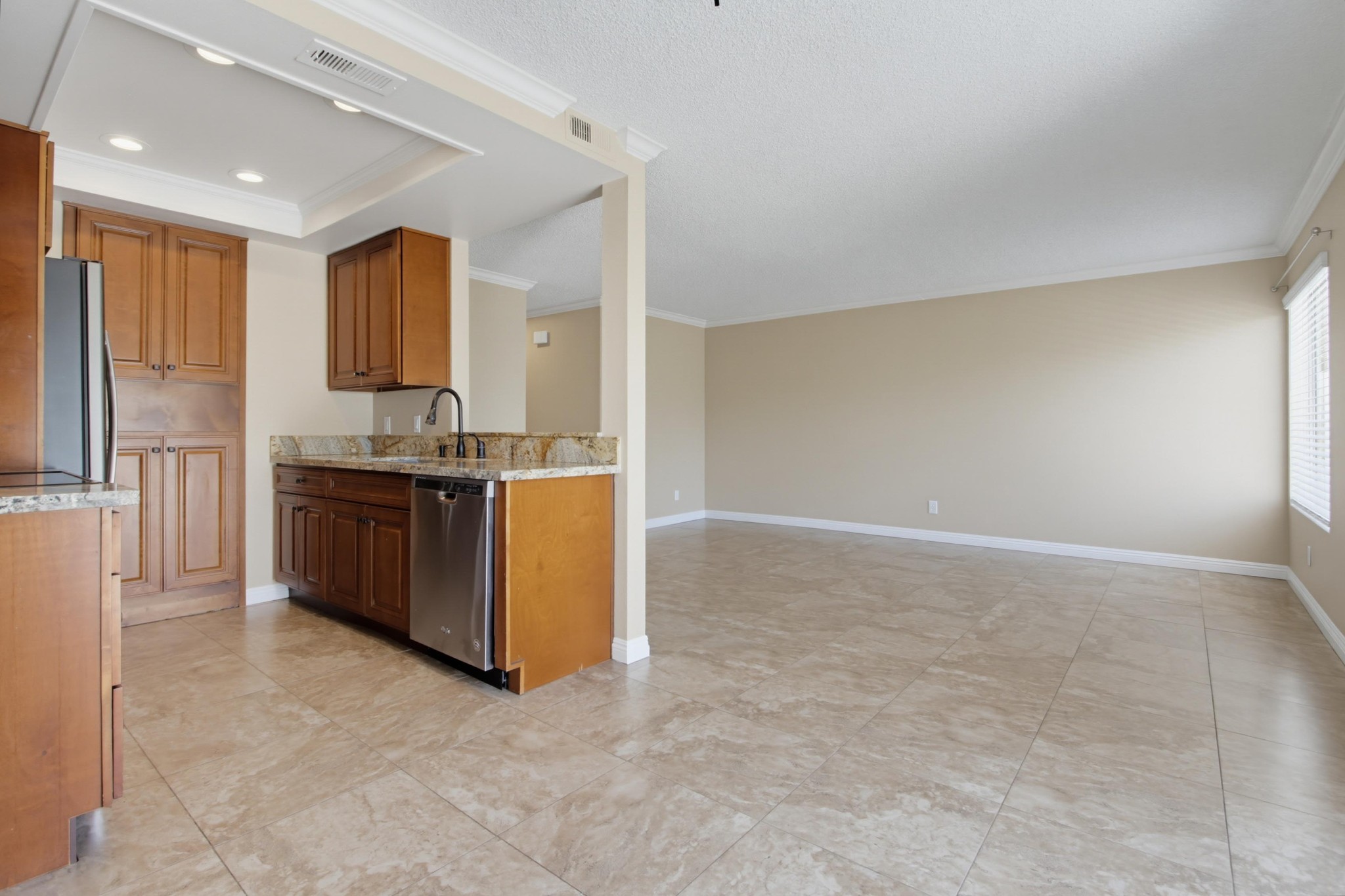 Virtual tour photo 16 of 46 for 801 Pillar Point Way