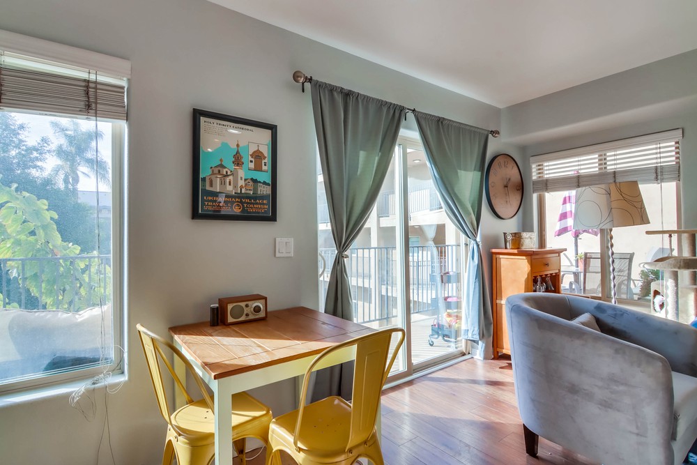Virtual tour photo 15 of 33 for 801 W Hawthorn St UNIT 210