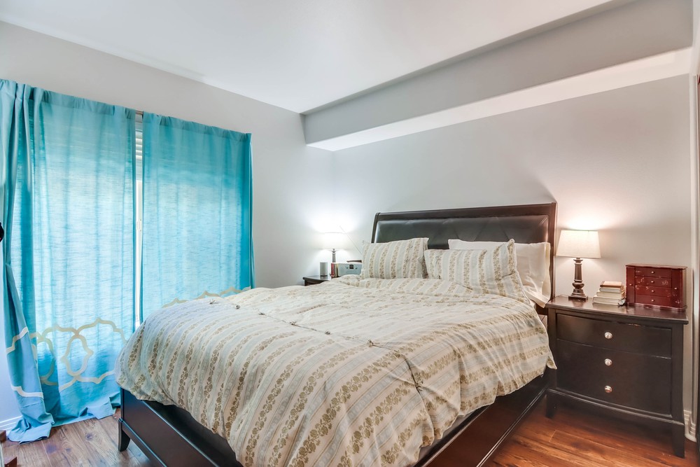 Virtual tour photo 22 of 33 for 801 W Hawthorn St UNIT 210