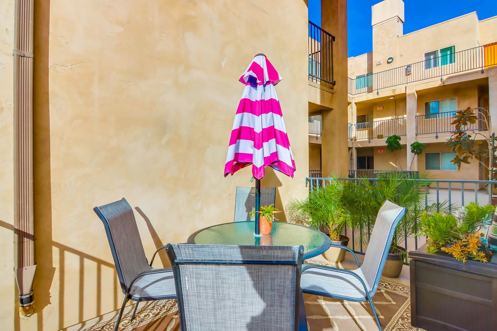 Virtual tour photo 33 of 33 for 801 W Hawthorn St UNIT 210
