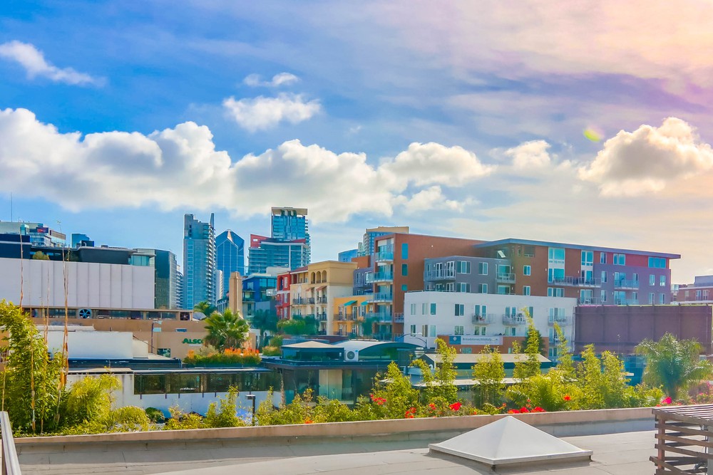 Virtual tour photo 34 of 33 for 801 W Hawthorn St UNIT 210