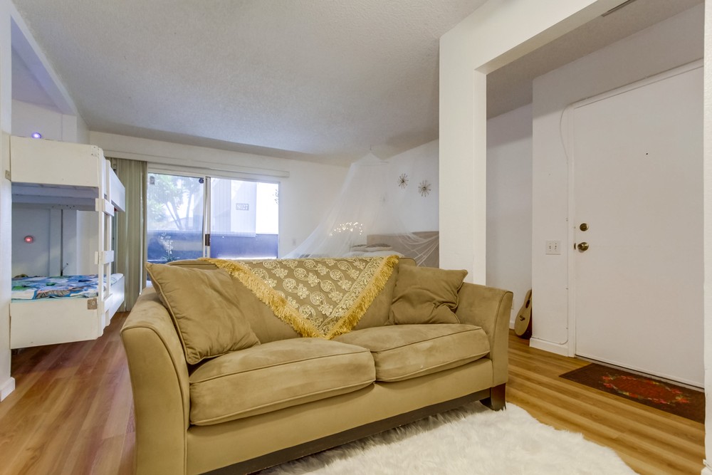 Virtual tour photo 9 of 35 for 8019 Caminito De Pizza F