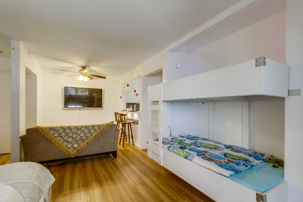 Virtual tour photo 21 of 35 for 8019 Caminito De Pizza F