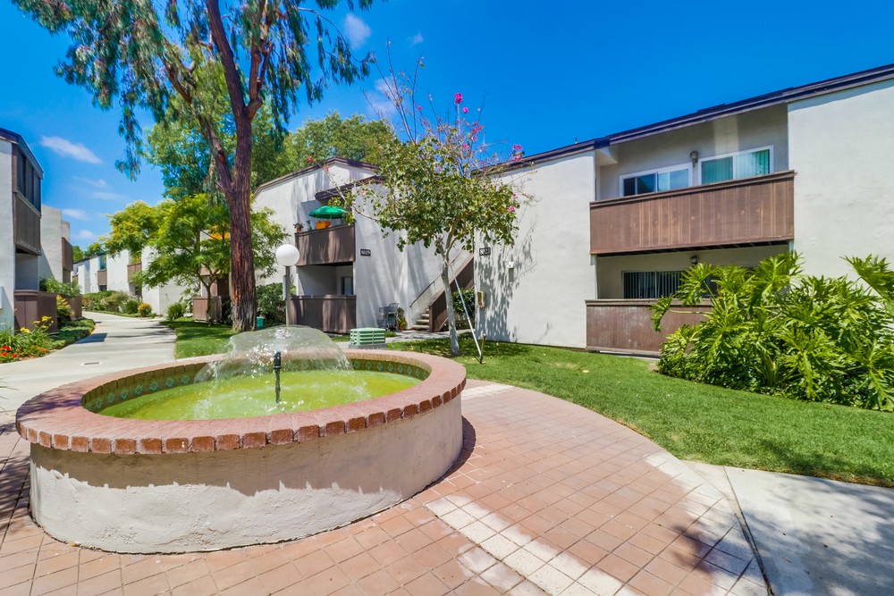 Virtual tour photo 4 of 29 for 8023 Caminito De Pizza Unit B