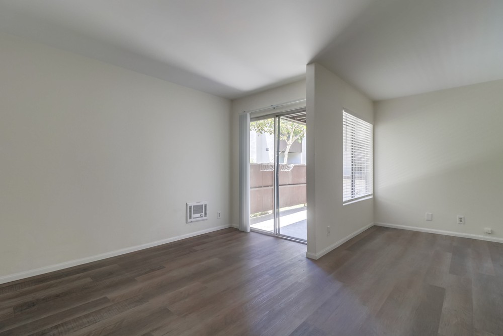 Virtual tour photo 7 of 29 for 8023 Caminito De Pizza Unit B