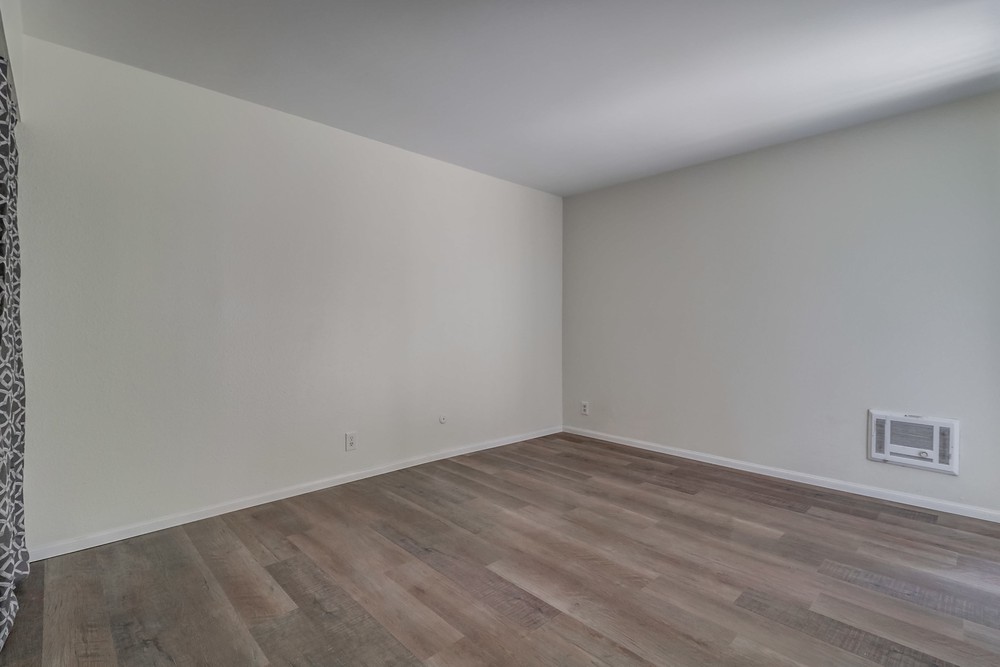 Virtual tour photo 17 of 29 for 8023 Caminito De Pizza Unit B