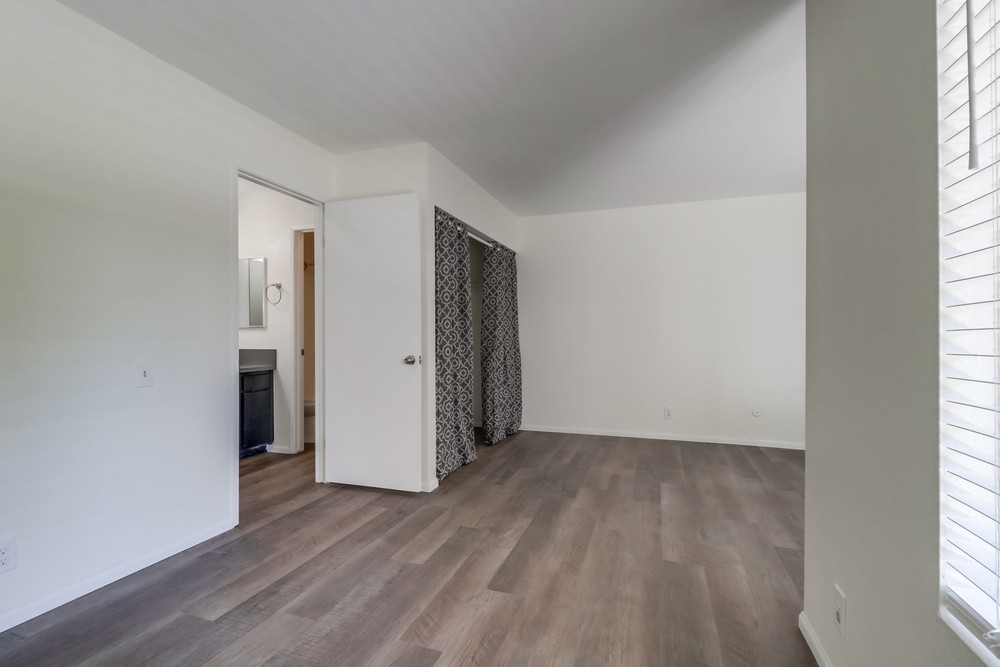 Virtual tour photo 21 of 29 for 8023 Caminito De Pizza Unit B