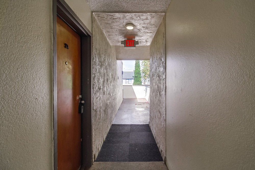 Virtual tour photo 5 of 36 for 8024 Linda Vista Rd #2a