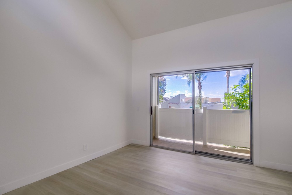 Virtual tour photo 7 of 36 for 8024 Linda Vista Rd #2a