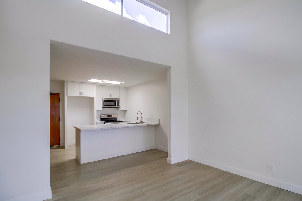 Virtual tour photo 10 of 36 for 8024 Linda Vista Rd #2a