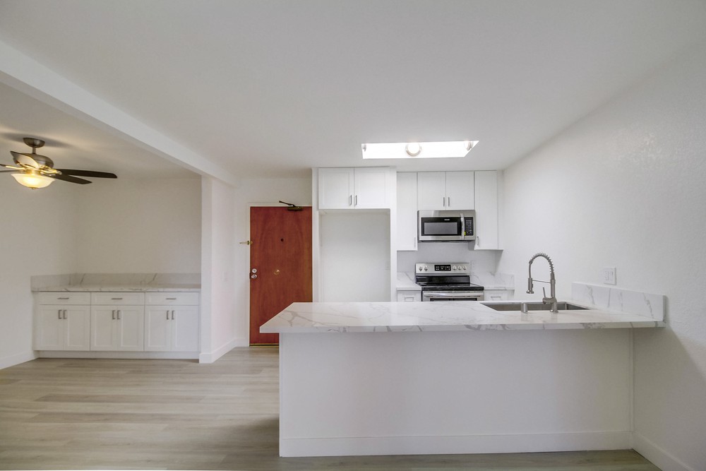 Virtual tour photo 15 of 36 for 8024 Linda Vista Rd #2a