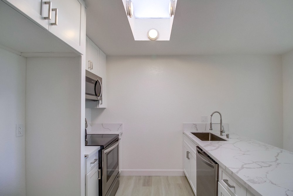 Virtual tour photo 19 of 36 for 8024 Linda Vista Rd #2a
