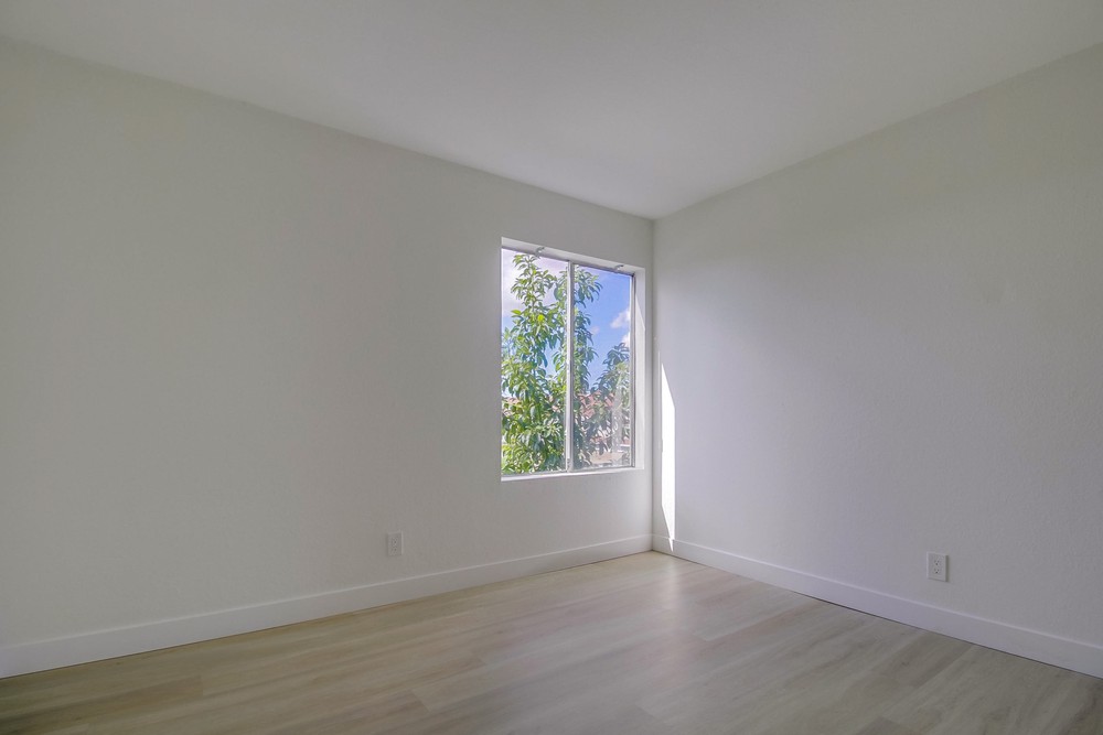 Virtual tour photo 26 of 36 for 8024 Linda Vista Rd #2a