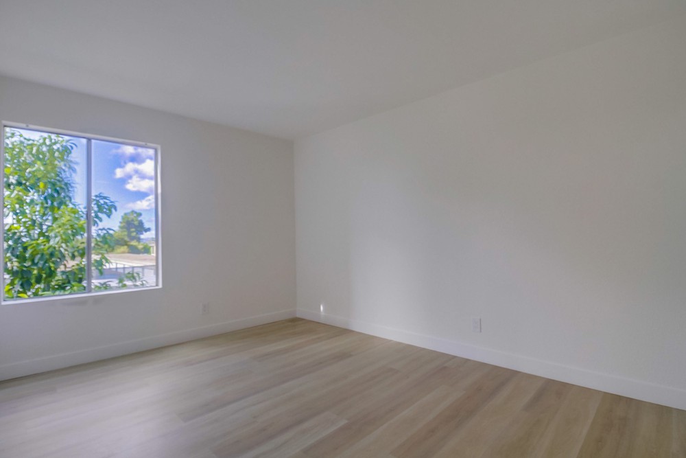 Virtual tour photo 30 of 36 for 8024 Linda Vista Rd #2a