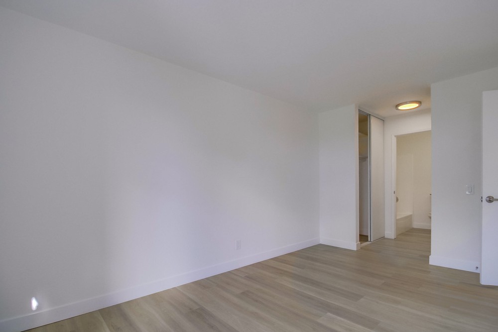 Virtual tour photo 31 of 36 for 8024 Linda Vista Rd #2a