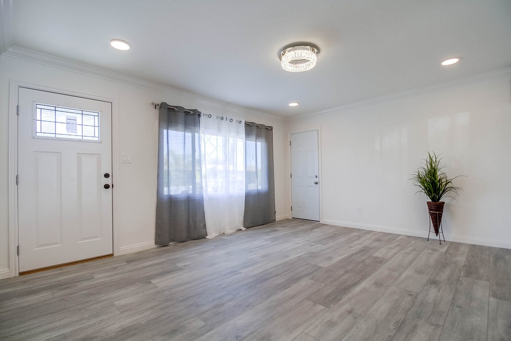 Virtual tour photo 10 of 54 for 803 Bonsall St