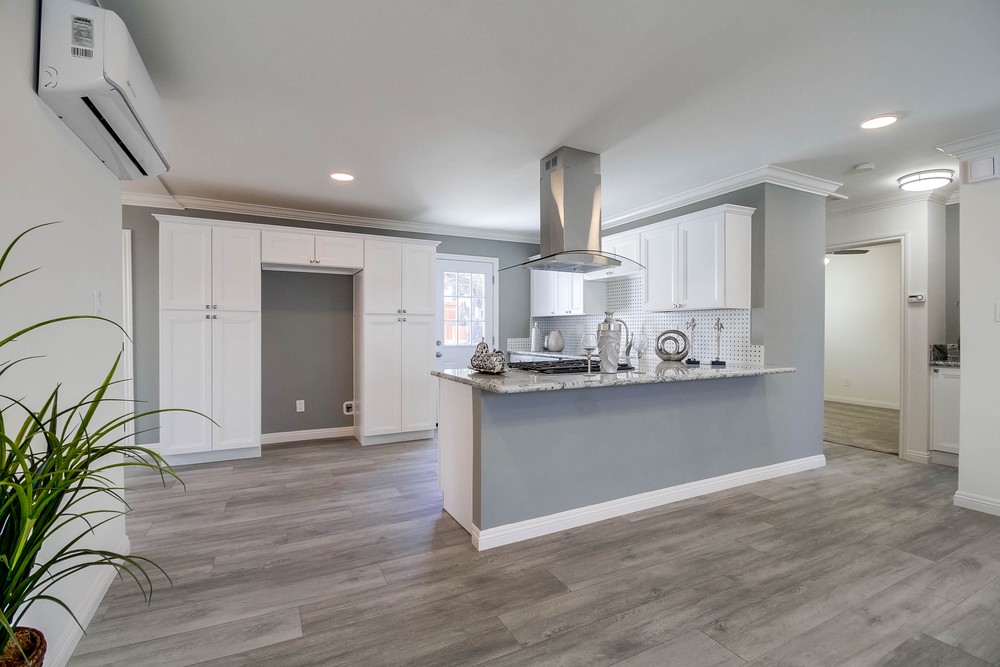 Virtual tour photo 11 of 54 for 803 Bonsall St