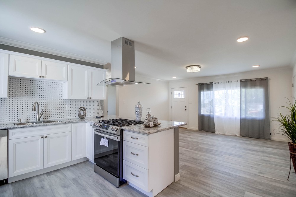 Virtual tour photo 17 of 54 for 803 Bonsall St