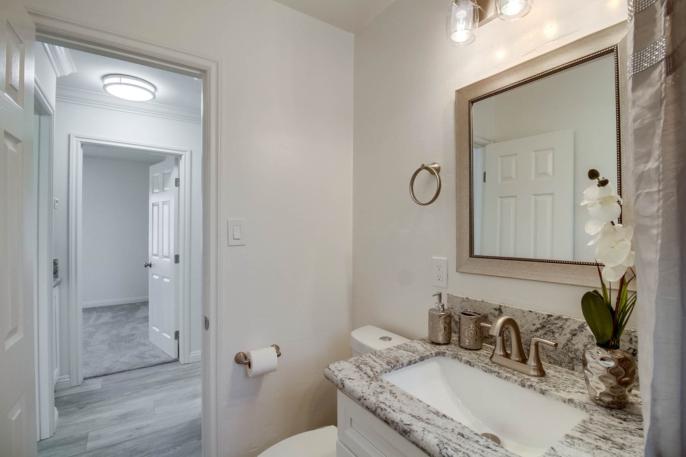 Virtual tour photo 42 of 54 for 803 Bonsall St