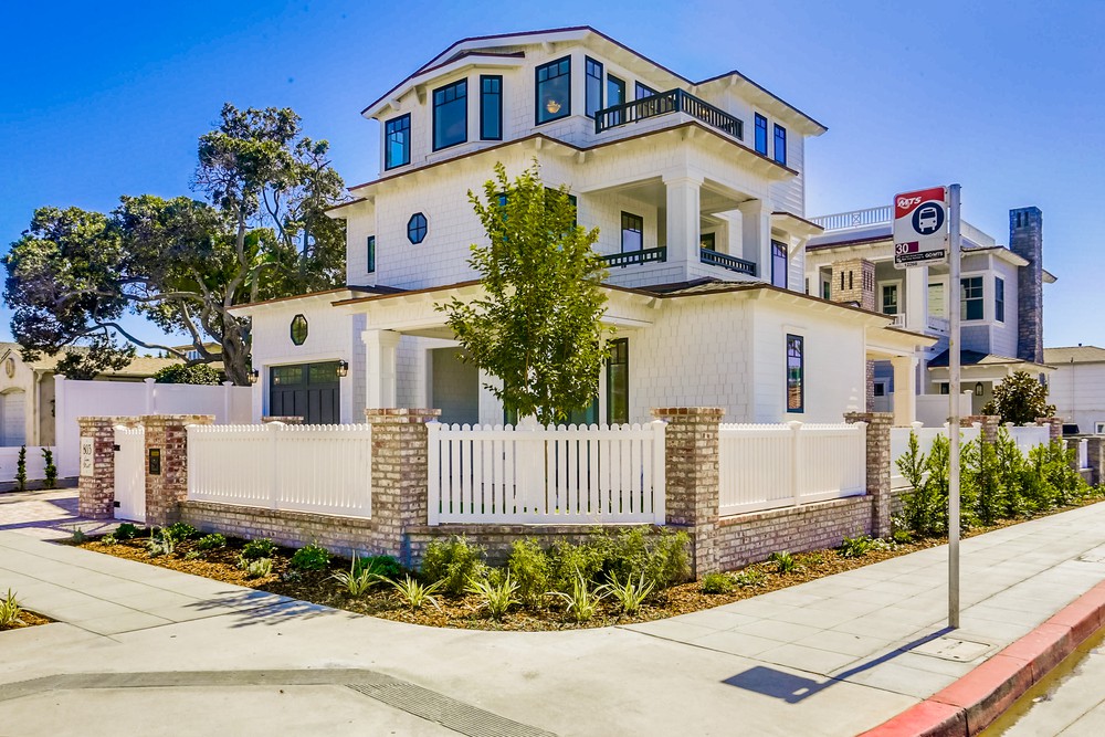 Virtual tour photo 3 of 93 for 803 Law St
