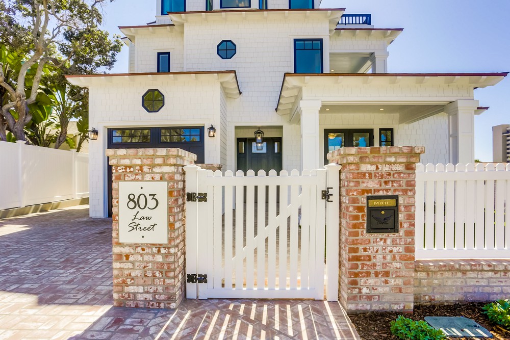 Virtual tour photo 6 of 93 for 803 Law St