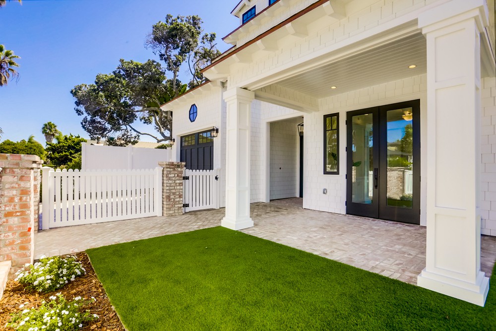 Virtual tour photo 9 of 93 for 803 Law St