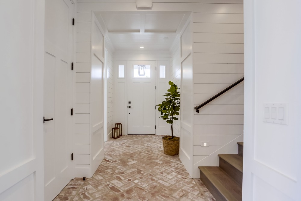 Virtual tour photo 11 of 93 for 803 Law St